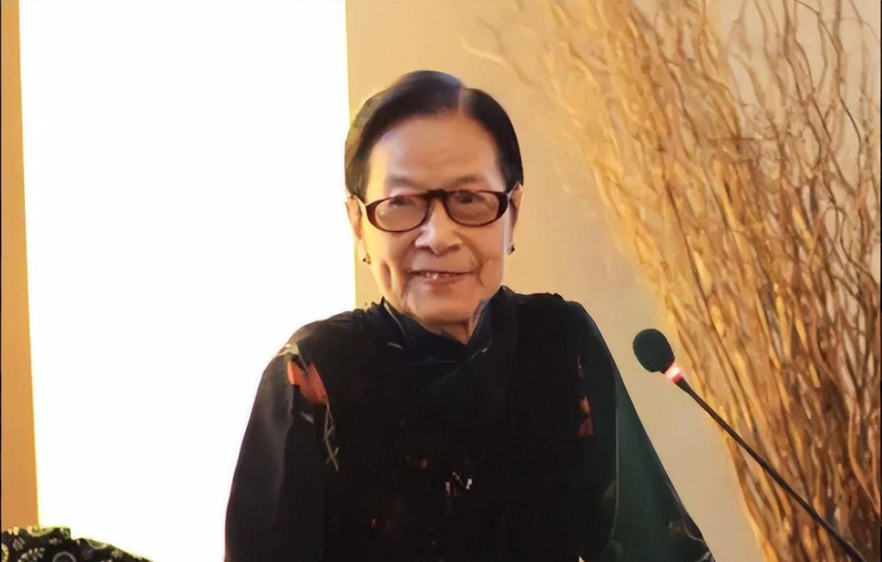 精通儒释道,百岁仍在讲课的奇女子,叶曼:这一切都是父亲的功劳_先生