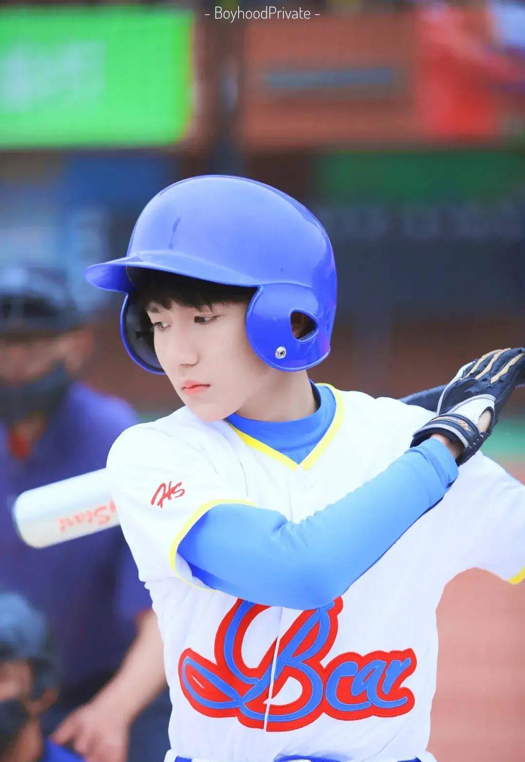 王源年少有为,多重身份加持,既勇于创新又初心不变_音乐_碰撞_创意