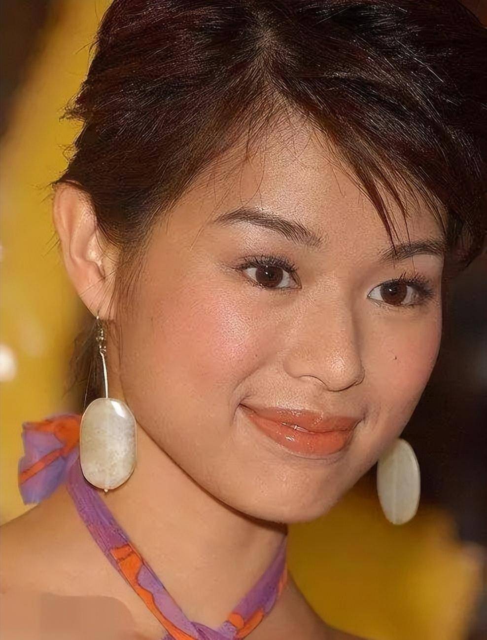 胡杏儿,tvb史上长相最普通的当家花旦,她凭什么走红?