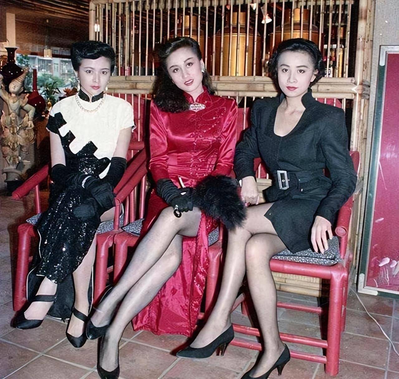 十年后,李连杰再次结婚,这一次的伴侣是女神智利.