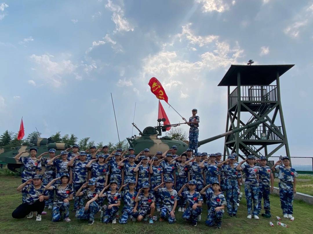 南京市科利华中学紫东分校初中举办国防教育成果汇报暨表彰大会_训练