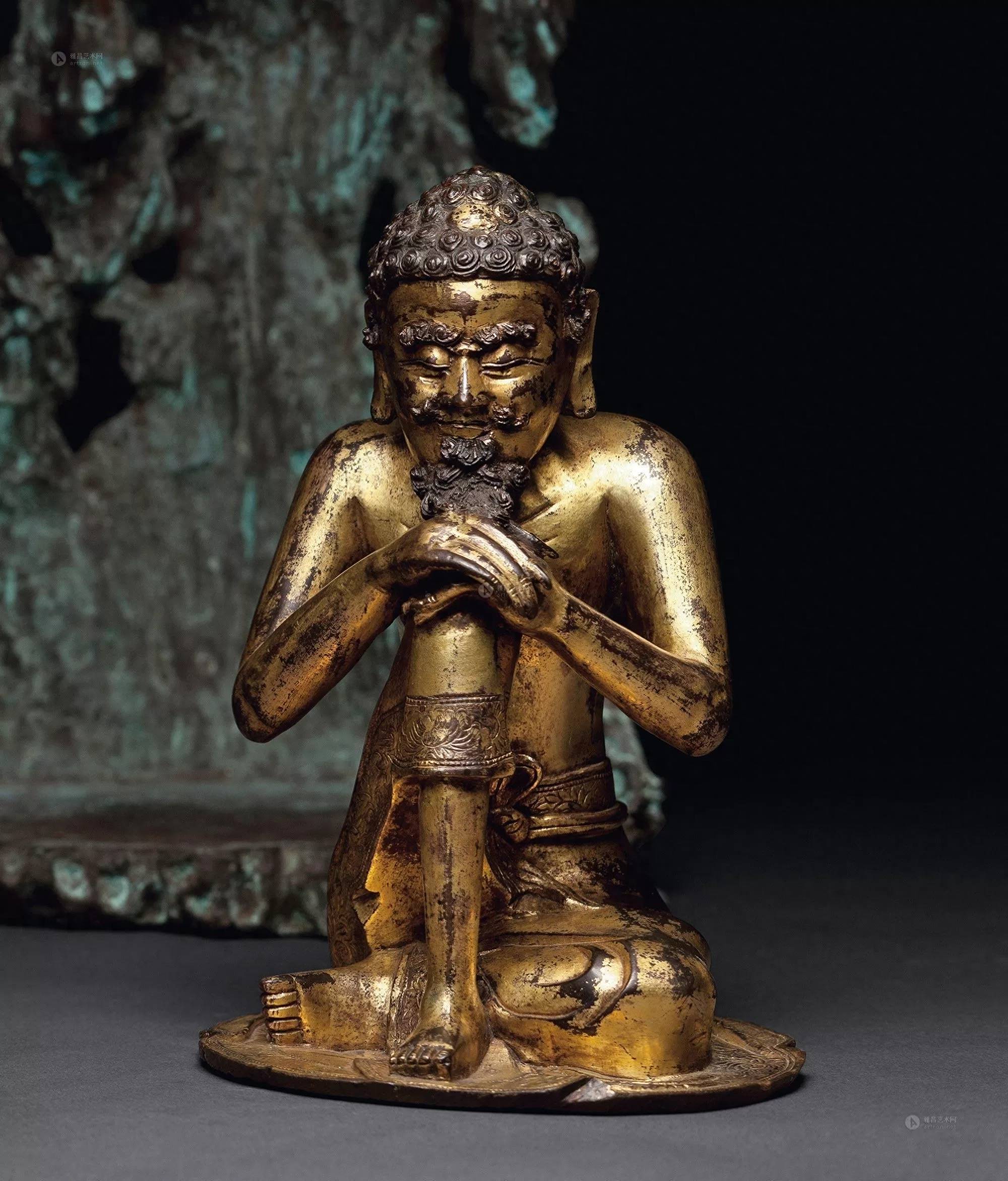 明清时期金铜佛像的铸造方法:主要为失蜡法,即先用蜡制作模 ,然后在