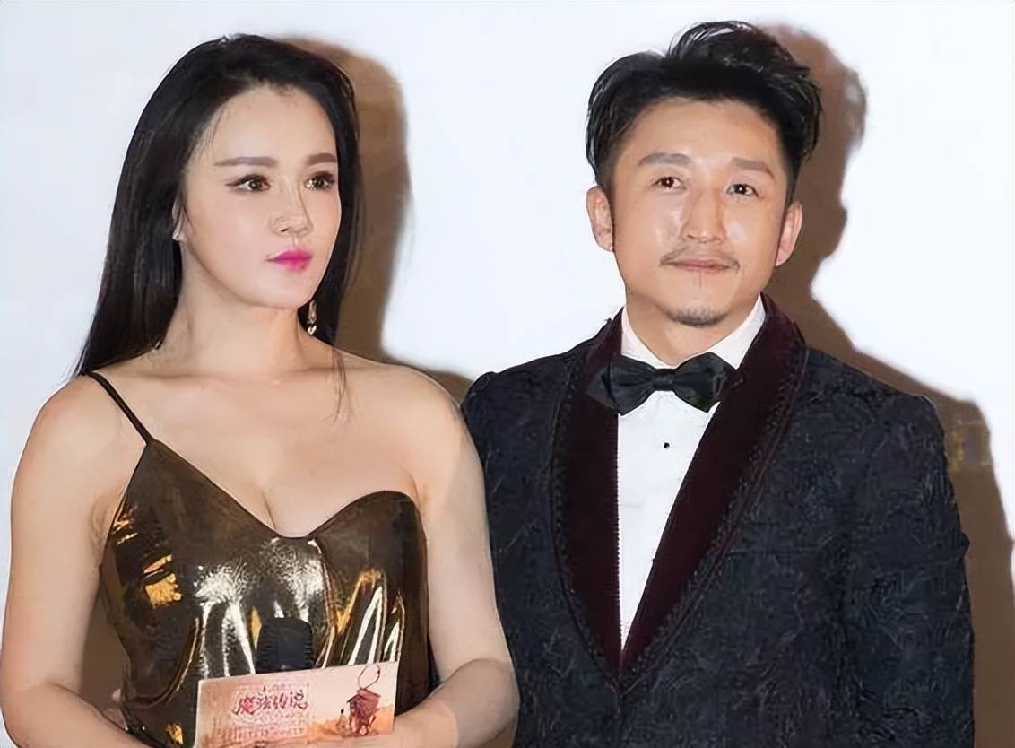 "拳王娇妻"冉莹颖:深夜出镜情绪难以接受,怒说儿子却获全网点赞!