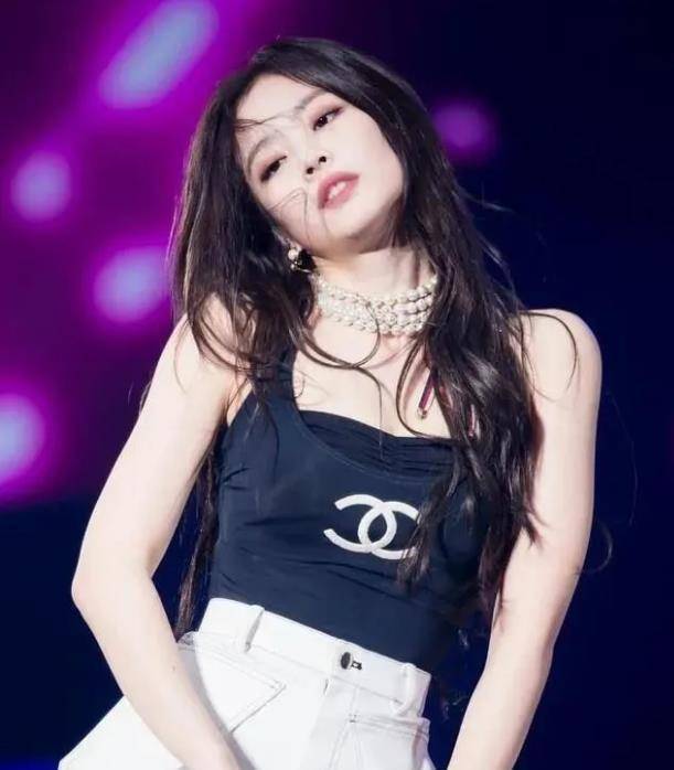 权志龙gd,jennie被曝恋爱1年,甜蜜细节悉数曝光_jennie_恋情_因为