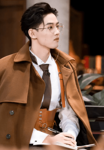 英年早婚的典型周峻纬,为了保护女子真是费劲心思_影响_生活_热度