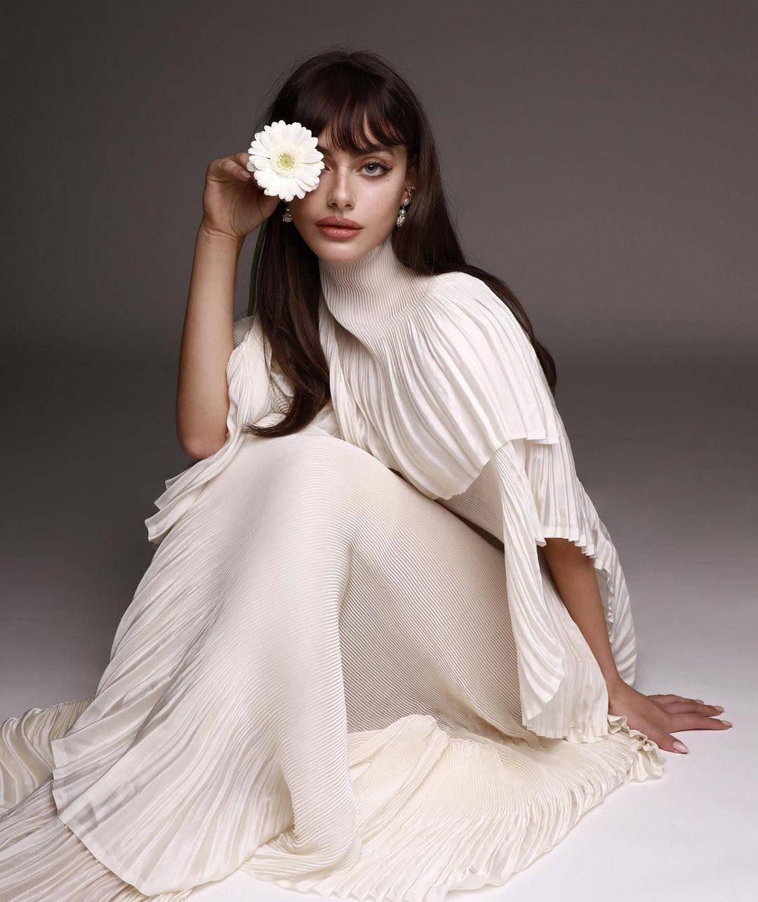 世界最美脸蛋,以色列国宝超模:五官精致,时尚火辣,气质如蓝_埃尔