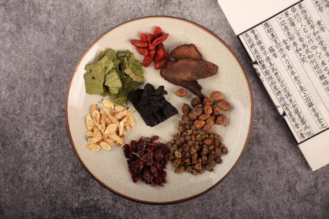 七种中药的最佳采收时间,千万别错过!_质量_树皮_含量