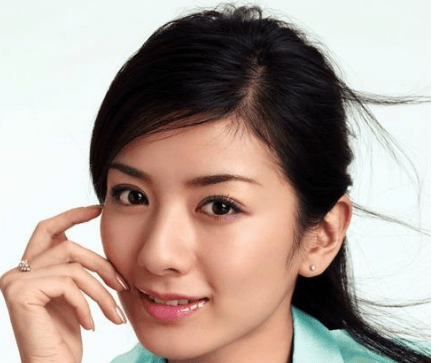 43岁黄奕奕二婚二离,负债7000靠什么翻身?_男孩子_时间_女子