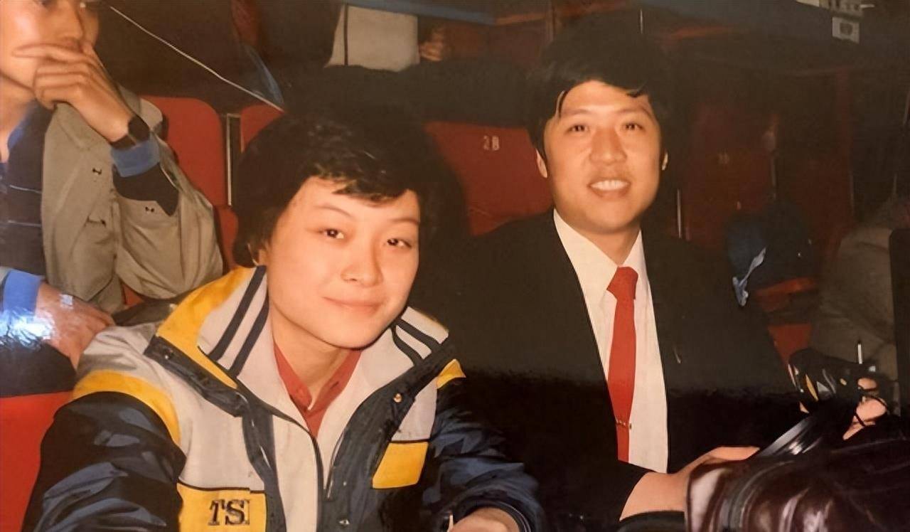 并加入了日本国籍,改名为小山智丽,结婚后何智丽又重新回到了赛场上