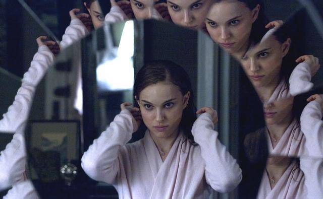 被信仰困住的《黑天鹅》,一场不疯魔不成活的悲剧_妮娜_白天鹅_母亲