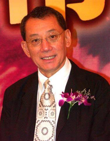 掌管香港娱乐圈半壁江山的杨受成,欠下的"潇洒"债究竟有多少?