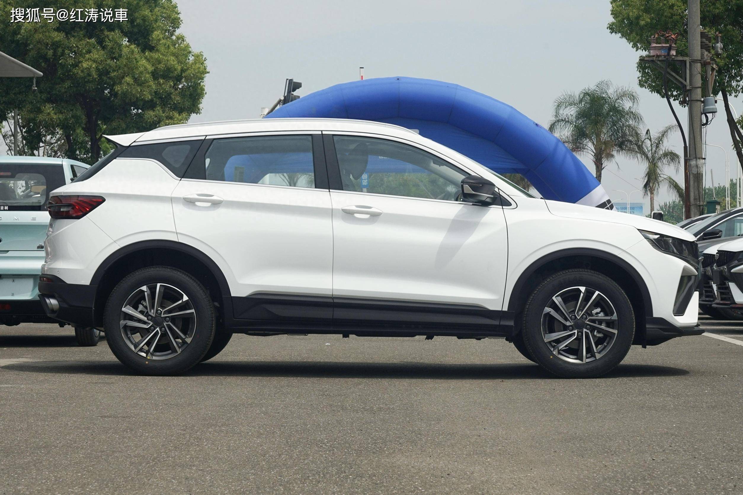 吉利缤越适合年轻人吗?外观漂亮,1.5t动力不错,好开又好停