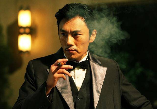 尽管钟汉良和余男等主演们的演技在线,电影版《上海王》首部曲,还是败