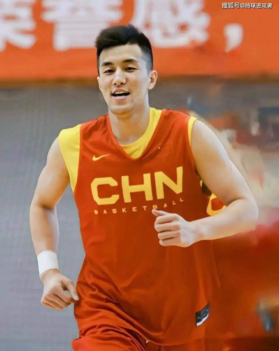 朱芳雨问郭艾伦多会来广东队,艾伦机智回应_退役_周杰伦_节目