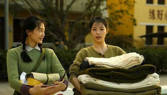 冯小刚的《芳华》到底成就了谁?_苗苗_部队生活_何小萍