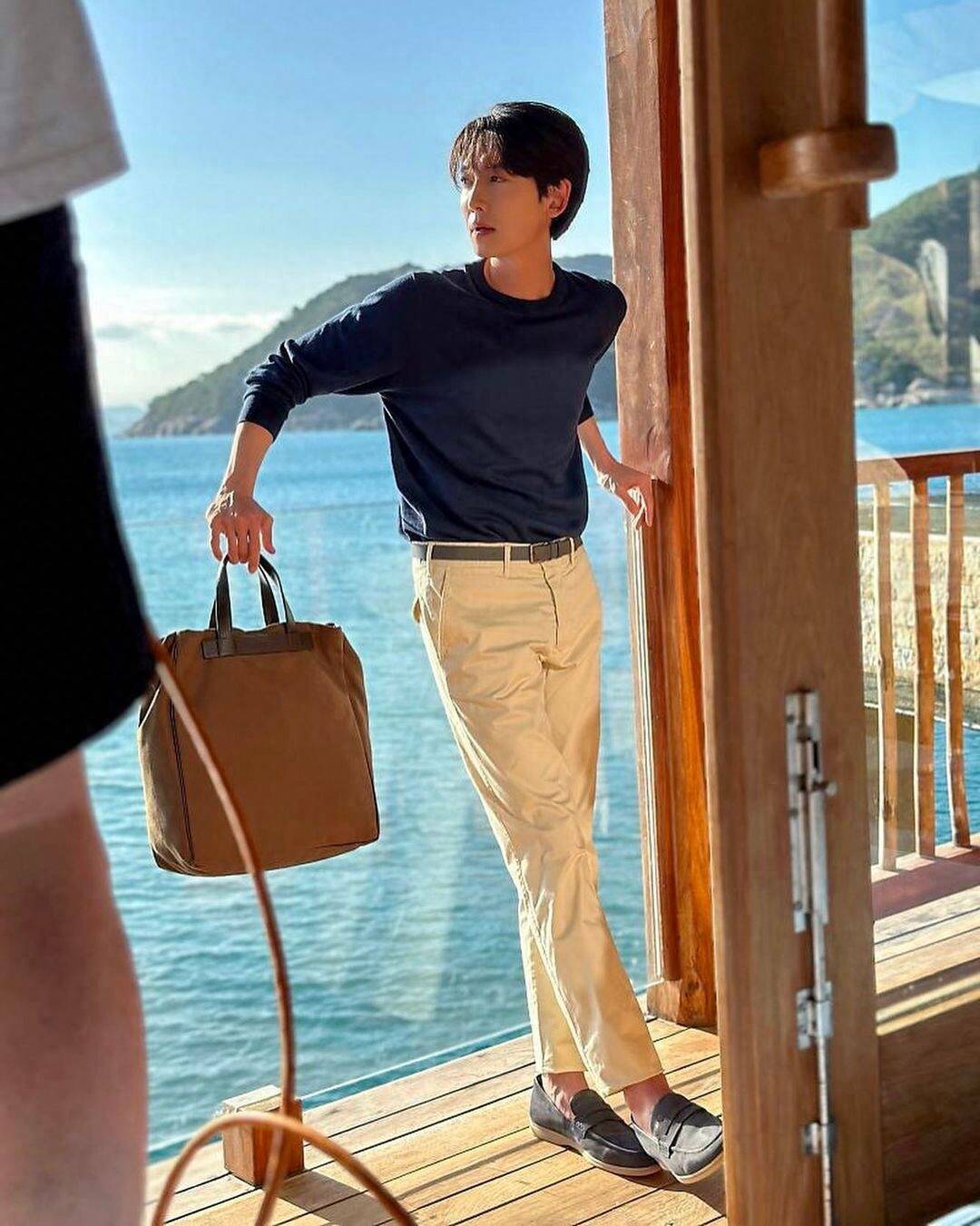 「身高比例超好」韩剧男星_赵寅成_身材_西装