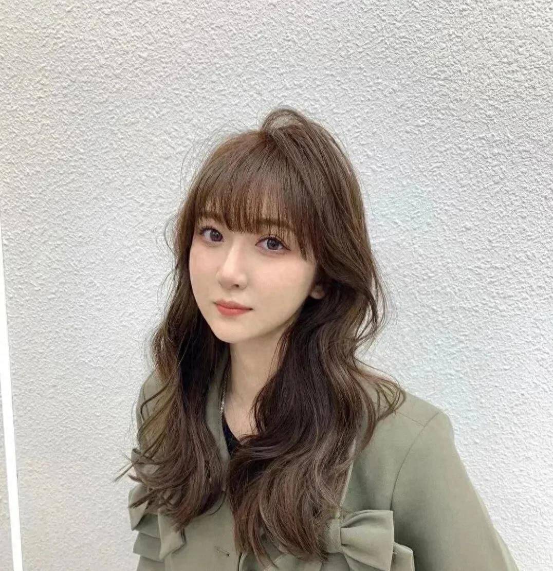 中长发"塑形烫发"气质迷人_刘海_立体感_女生