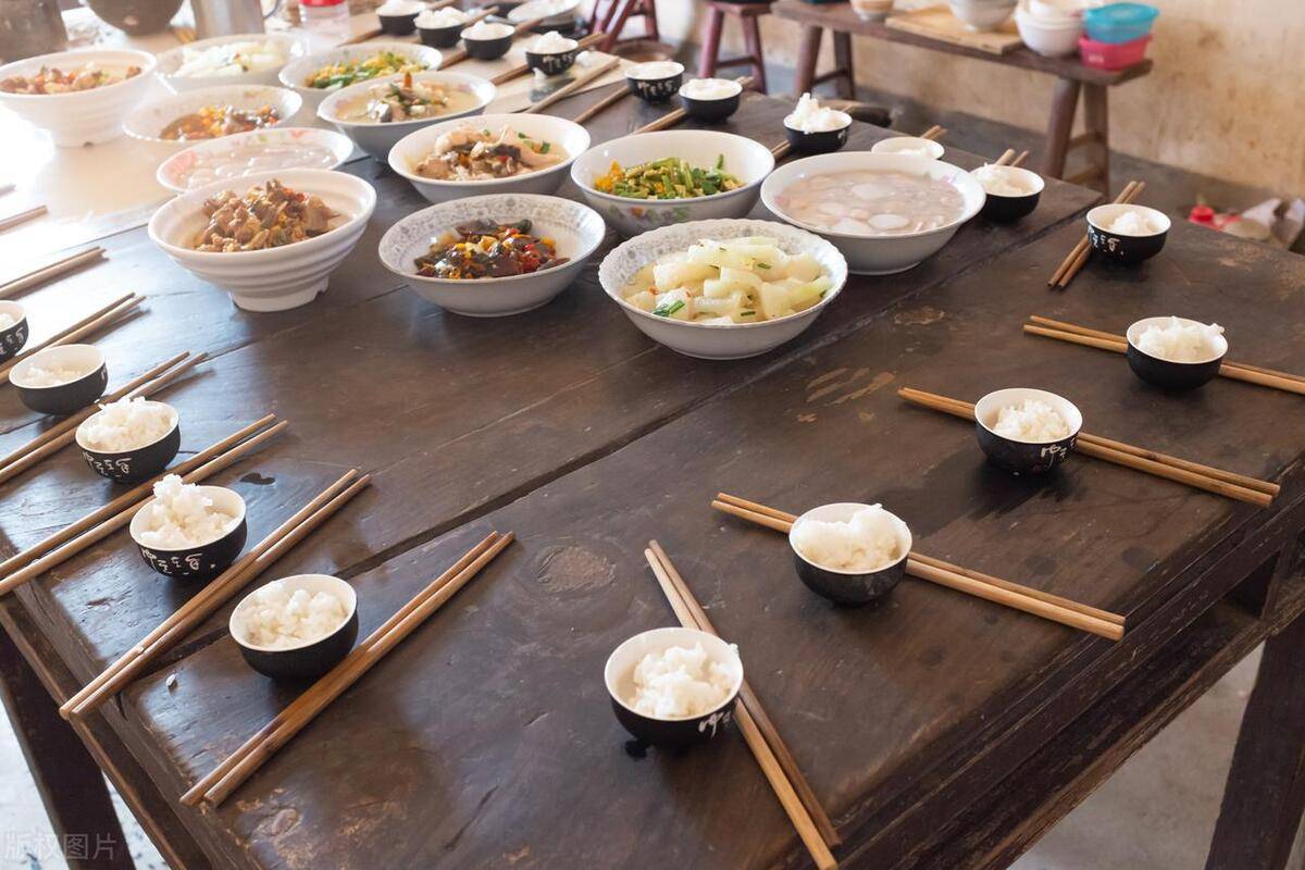 中元节来了,鬼节习俗与食俗知多少?看看你的家乡都吃什么?