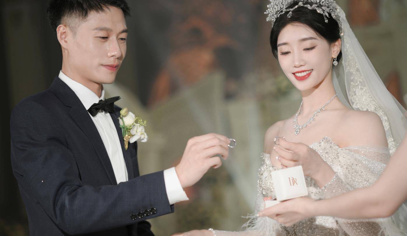 体操女神舒思瑶,颜值身材碾压女明星,退役后拒绝娱乐圈当教练_训练