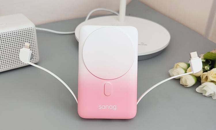 轻装上阵,完美解决带数据线的麻烦:sanag塞那K60无线磁吸充电宝