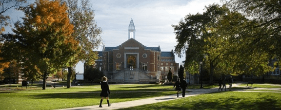 culver academies位于印地安那州西北部的culver小镇上,周边大学有