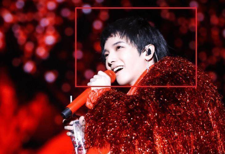 华晨宇不顾邓紫棋风波现身机场包间唱k网友:歌手实力依旧_隔音_花花