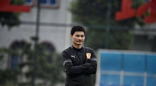 "我的护球像亨利"的李毅,近日因为一句不当言论引起了争议.