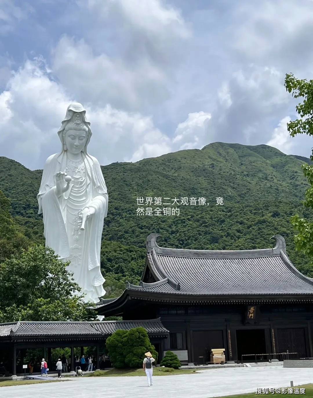 慈山寺成为李嘉诚的精神皈依之地,也许每一次重大的商业决定,李嘉诚