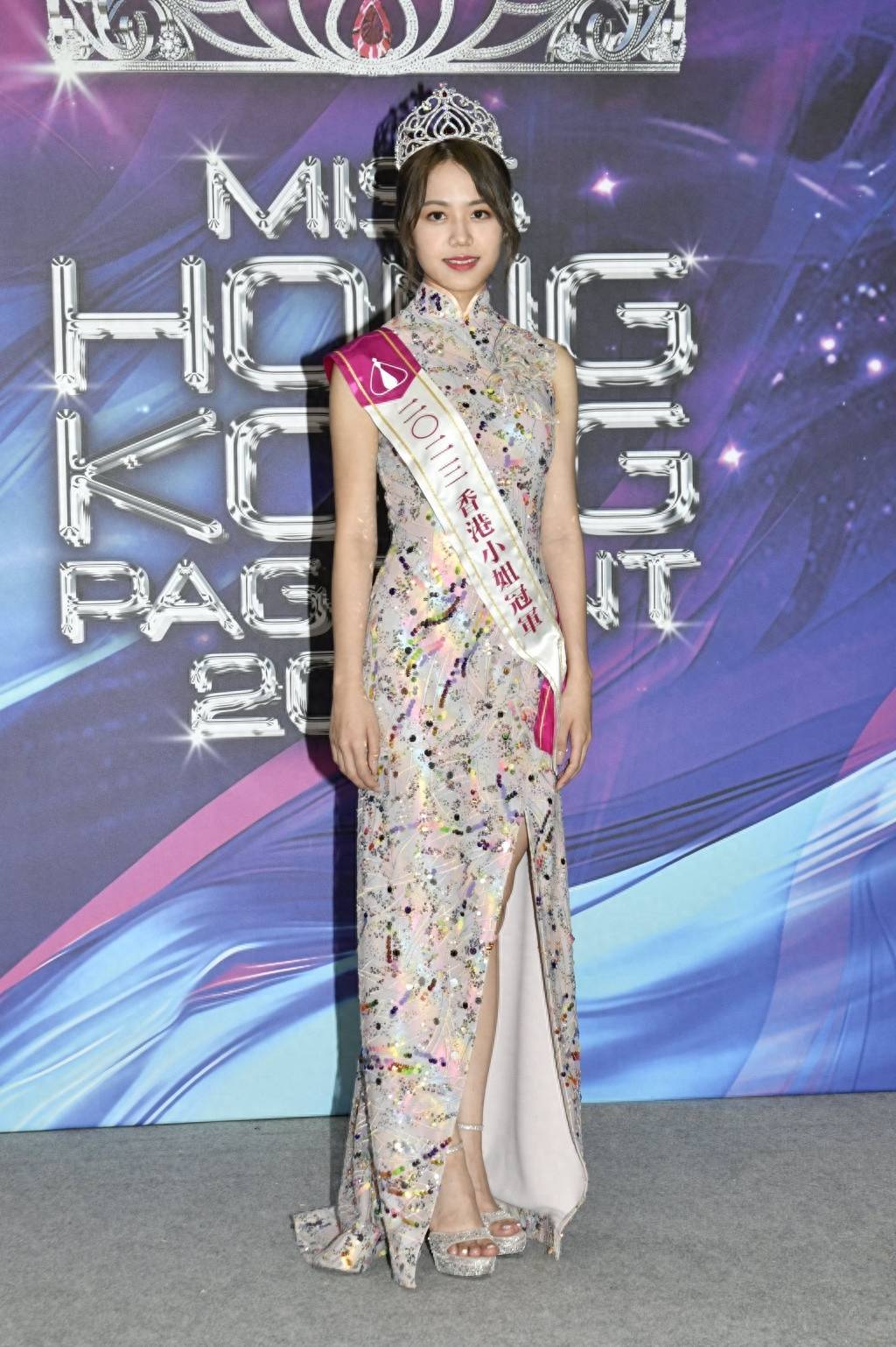 2023年港姐冠亚军是非不断-某种程度上的必然_话说_时候_王怡然