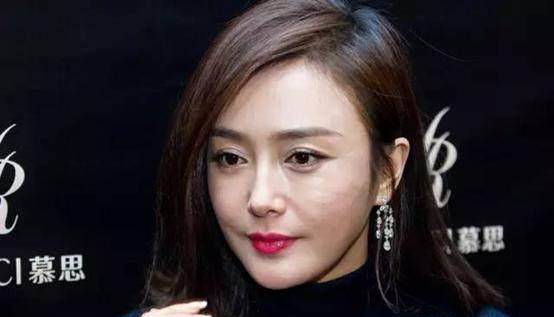 曾受琼瑶大赞一手好牌的秦岚却硬生生毁了它_网友_李小璐_霍思燕