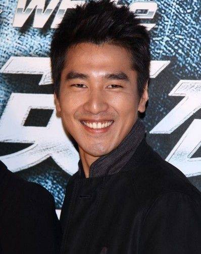 赵又廷的激荡爱情,5任女友皆美人,娶大5岁国民女神堪称赢家_张钧甯