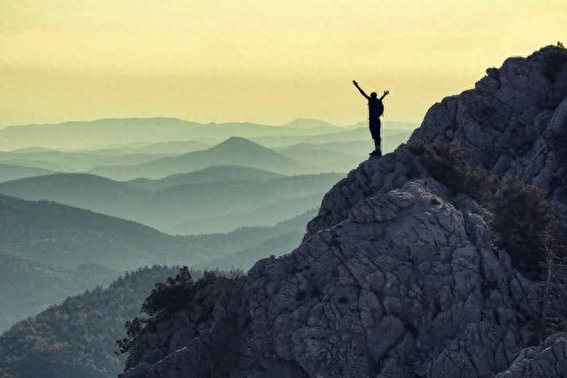 为什么正直的人都当不上领导?别扭曲了你的价值观_人品_职场_问题