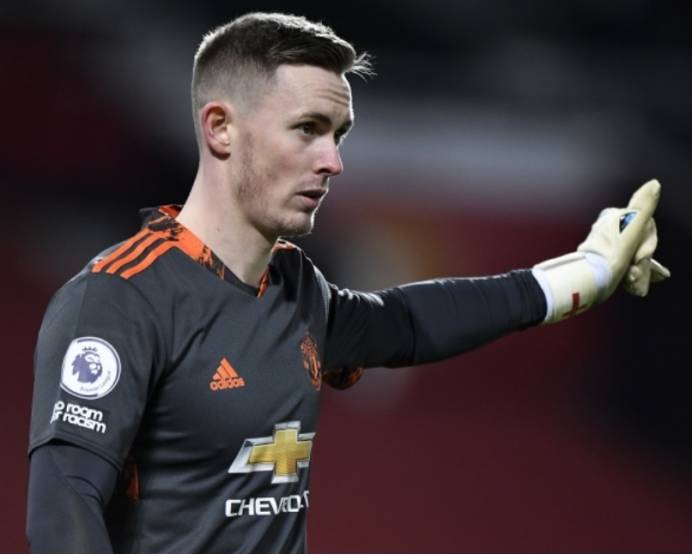 迪恩·亨德森门将离开曼联前往水晶宫转会费1500万英镑 500万英镑