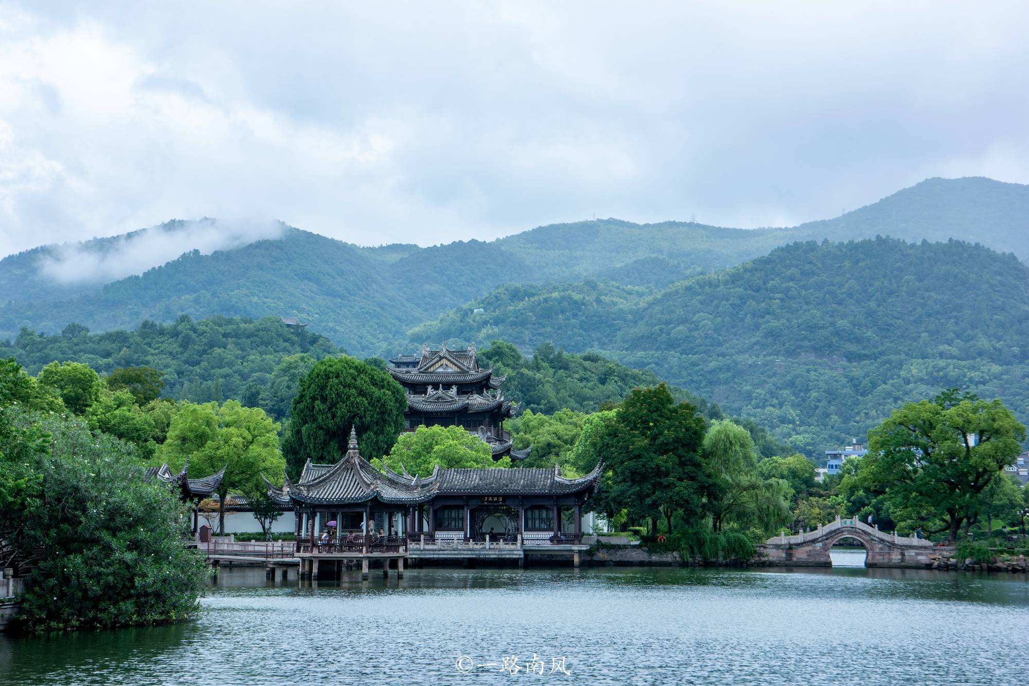 台州东湖风景区图片