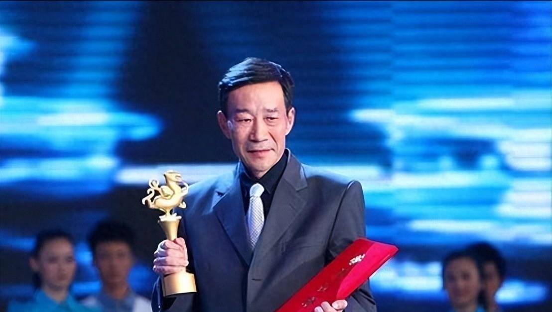 作为唯一的影帝大满贯李雪健,给后辈上了一课_角色_治疗_因为