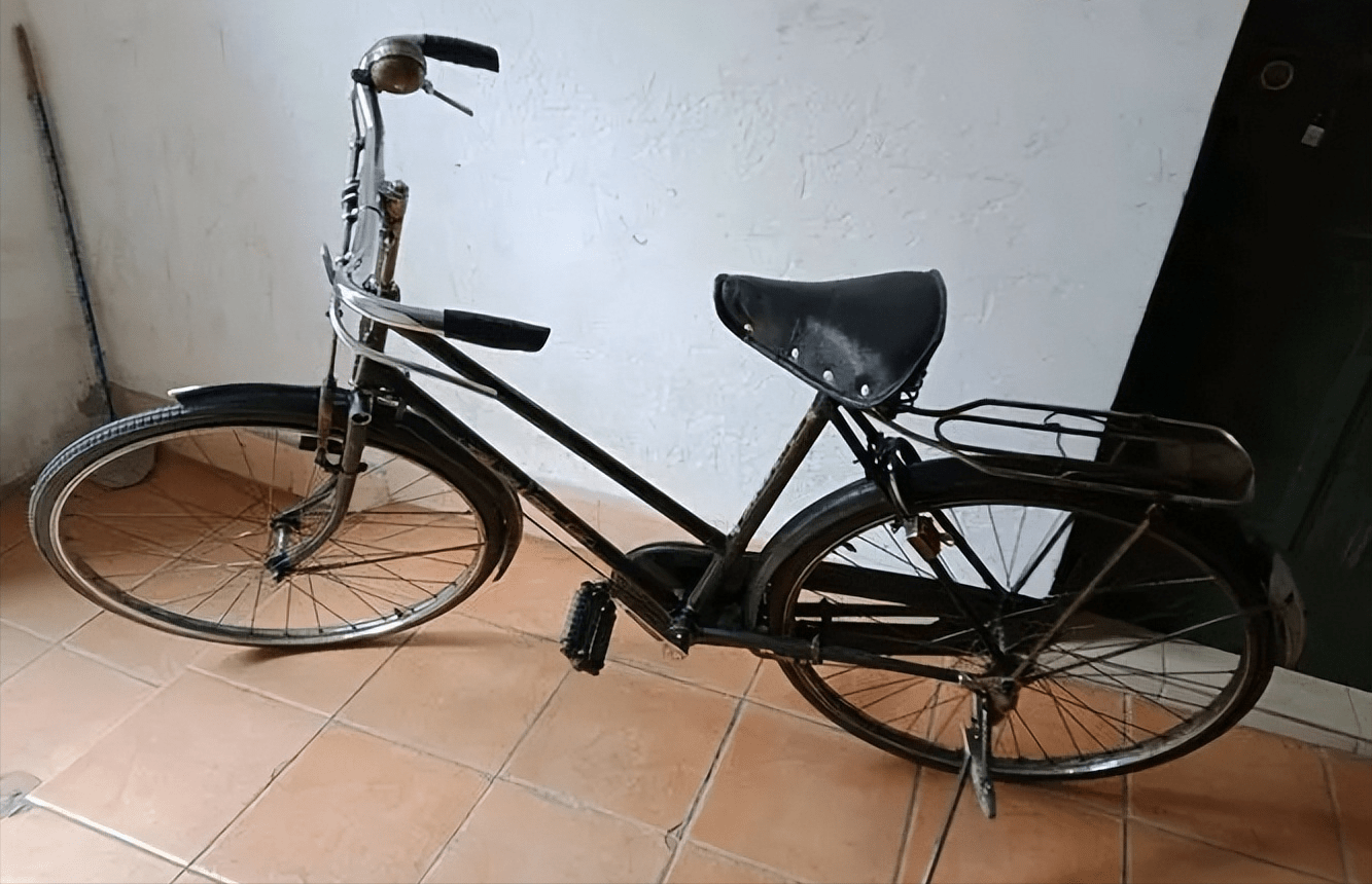 70年代凤凰牌自行车160元,相当于现在多少钱?