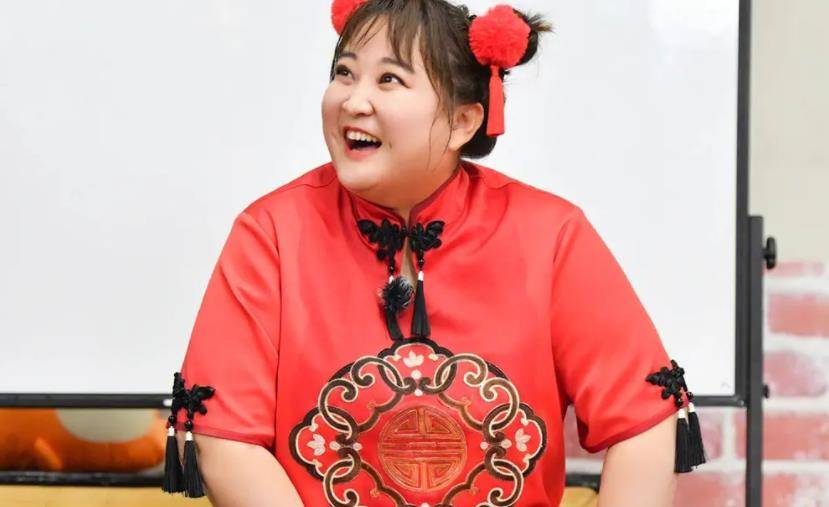 华晨宇没退唐嫣顶替贾玲,沙溢沈腾加盟被说惨_节目单_嘉宾_路人