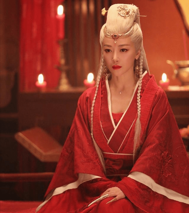 没退圈却过气的6位内地女星,各有各的活法,最大46岁,最小37岁_穆婷婷