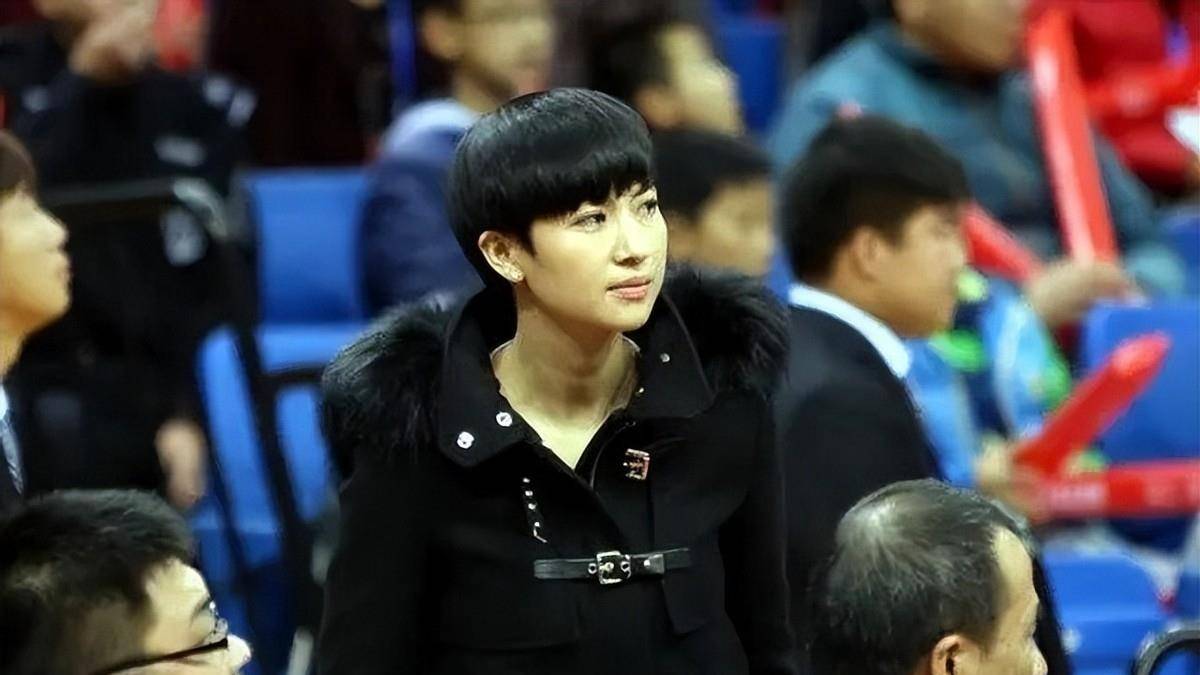 老板:身材颜值一绝,年纪轻轻就当总经理,能力遭质疑_伯兰_王哲林_福建