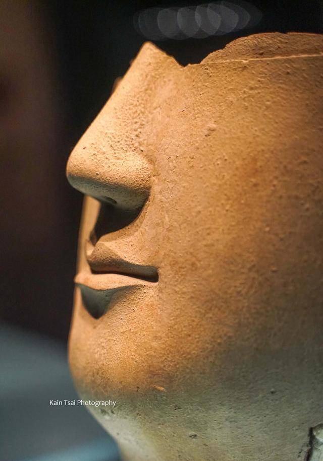 洛阳博物馆的镇馆之宝,是一块残缺的碎片,被称为东方的蒙娜丽莎_北魏