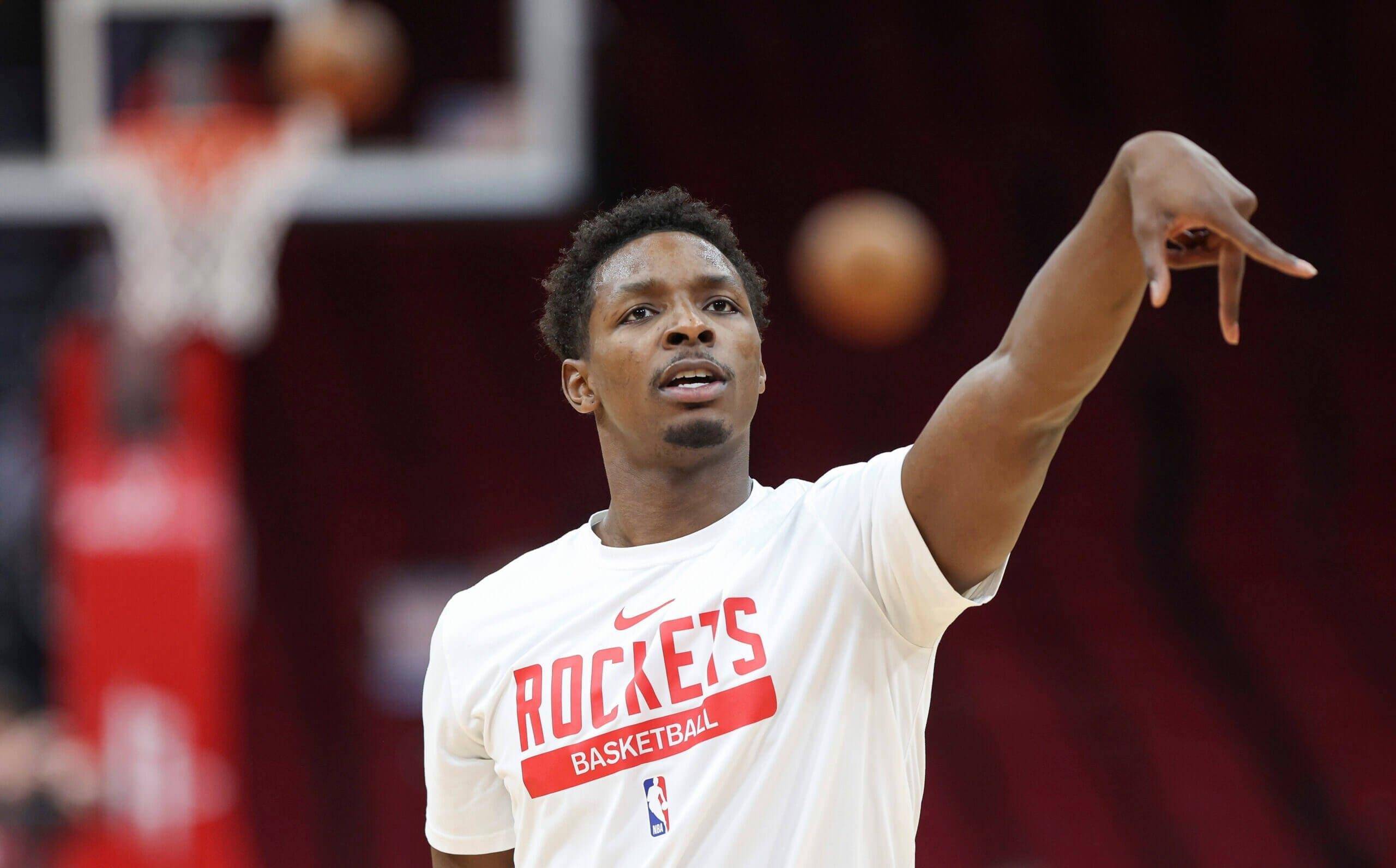 火箭球员杰肖恩·泰特专访:谈健康,更衣室氛围等等_防守_训练营_比赛