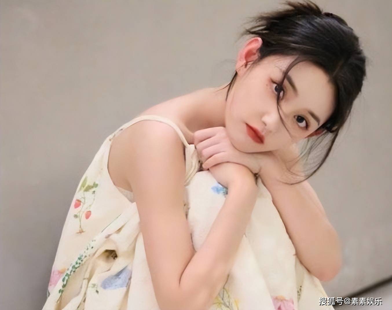 蒋依依被多家卫视官方除名：删除相关动态 进入