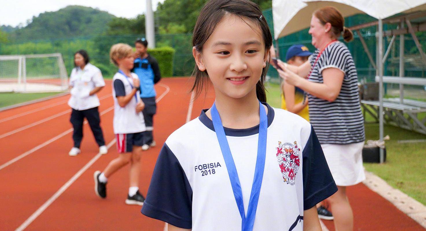 净身高1米7以上,一双大长腿高挑又修长太美了_田亮_小亮_叶一茜