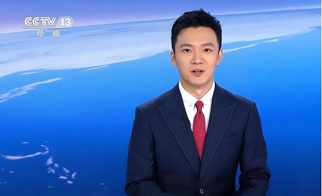 《新闻速递》,《财经壹资讯》等多档节目,还多次主持过重庆卫视的春晚