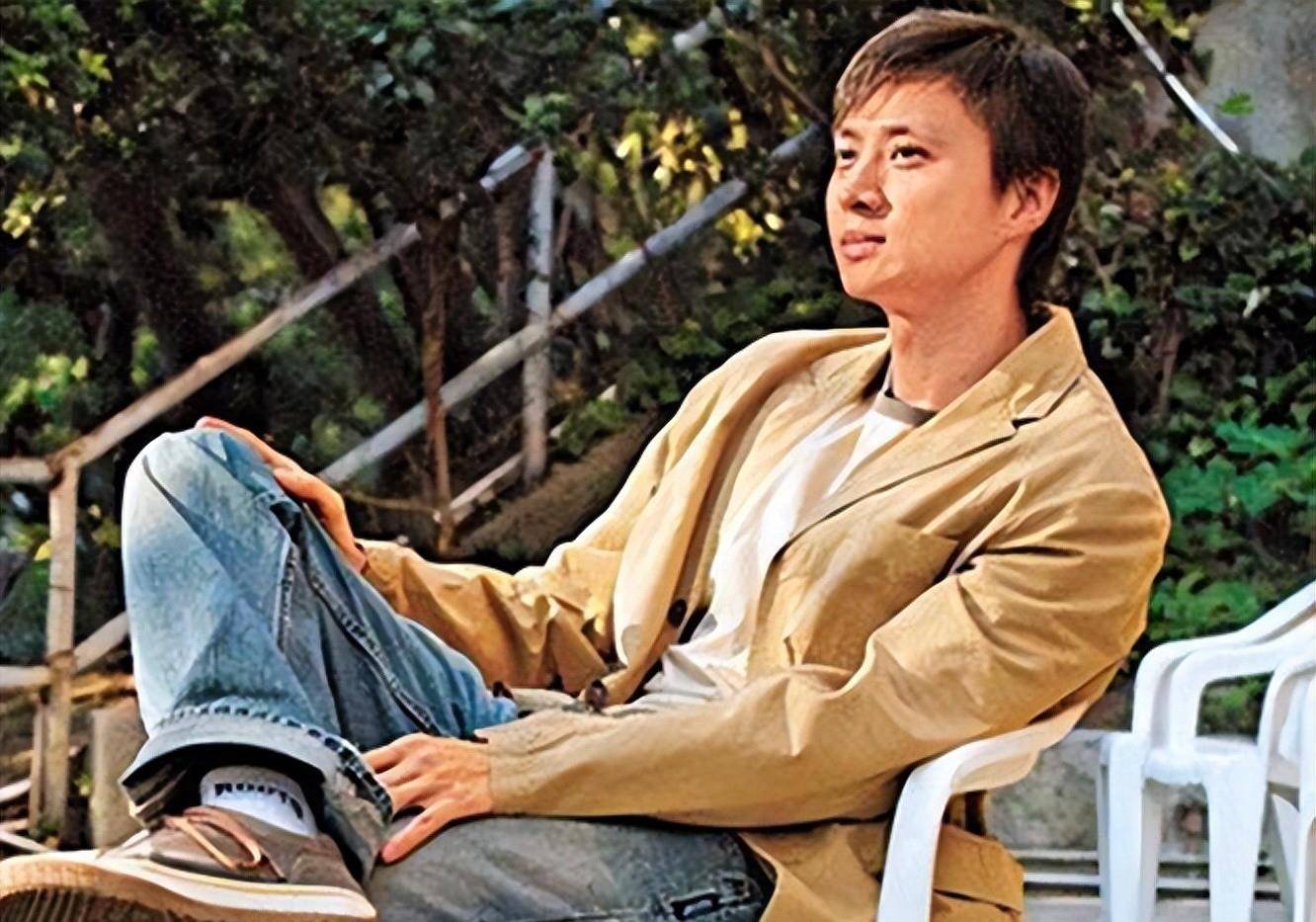 被老公倪震劈腿7次,"玉女掌门"周慧敏是真卑微,还是有苦难言_刘锡明