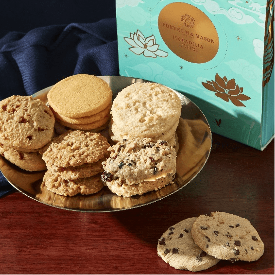 了 6 款备受喜爱的黄油饼干,包括生姜,海盐焦糖,澳洲坚果,柠檬果酱