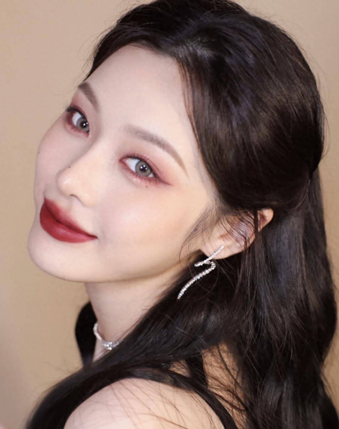 不同的魅力,不同的口红,这些口红完美诠释了女神的样子_颜色_红色