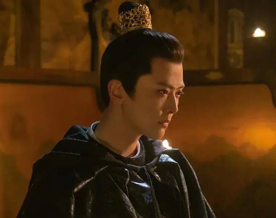 是被母亲所杀;李贤是被母亲授意所杀,他三个儿子中的老大李光顺也被杀