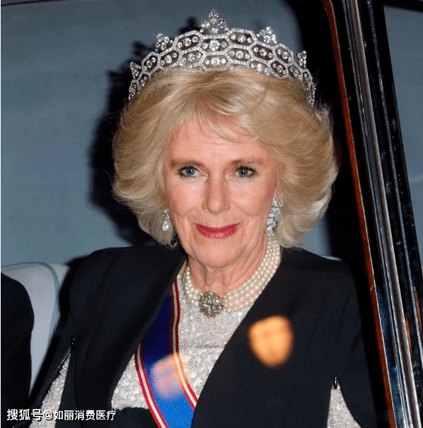 原来玛丽王后才是英国王室珠宝的集大成者~~~_祖母绿_冠冕_维多利亚