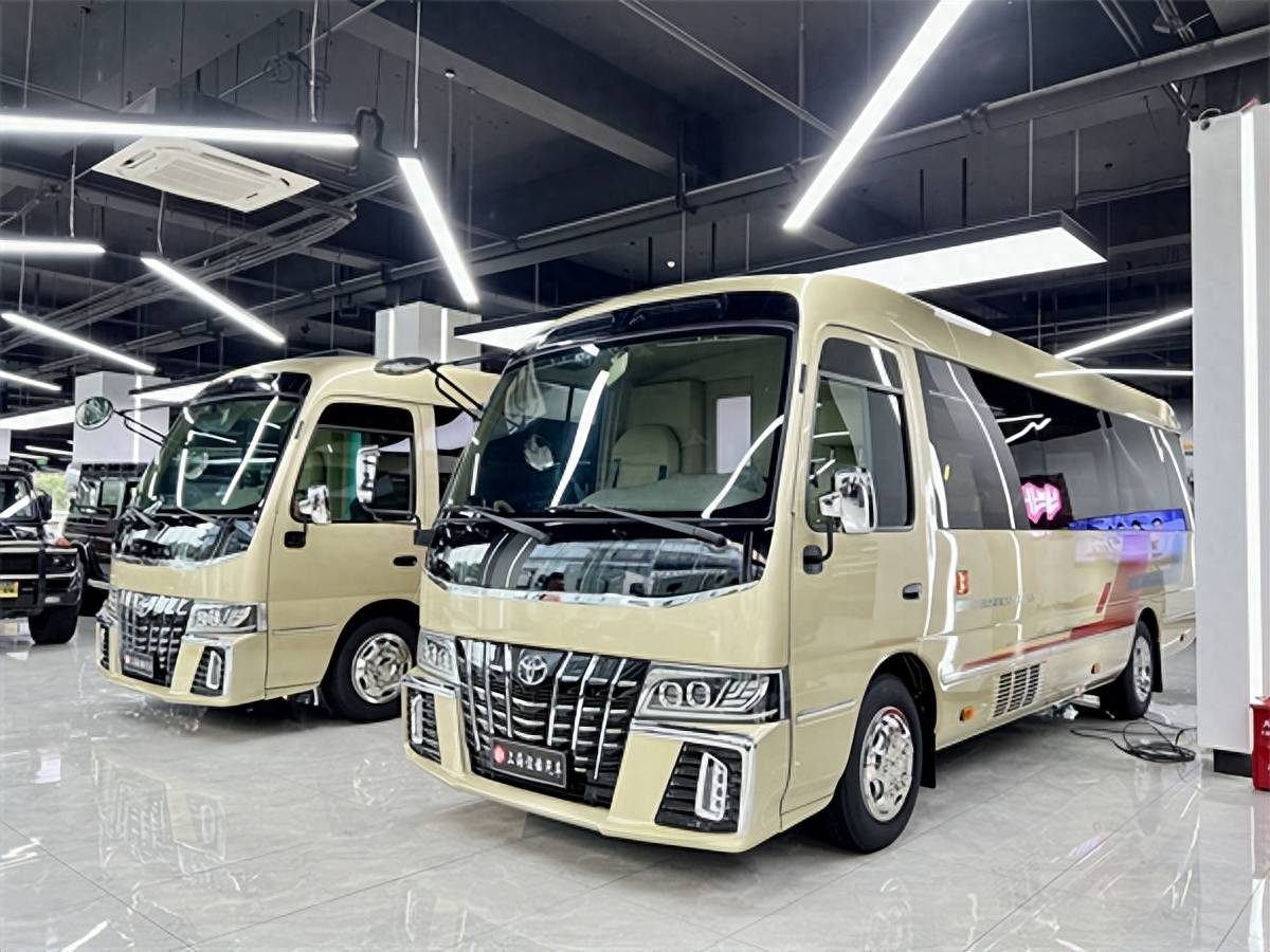 商界大佬出行新选择,丰田考斯特豪华定制商务车_搜狐汽车_搜狐网